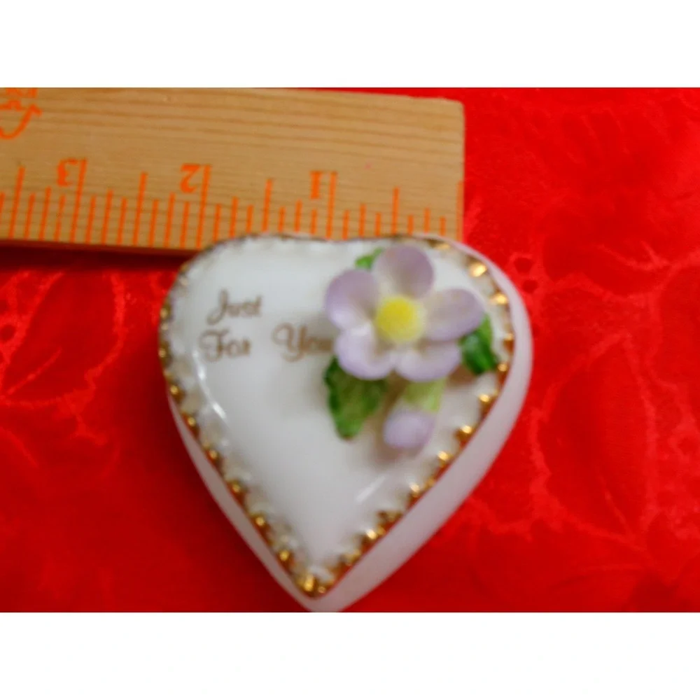 Brookstone Heart Trinket Box‎ OS White Just For You Porcelain Purple Flower Gold